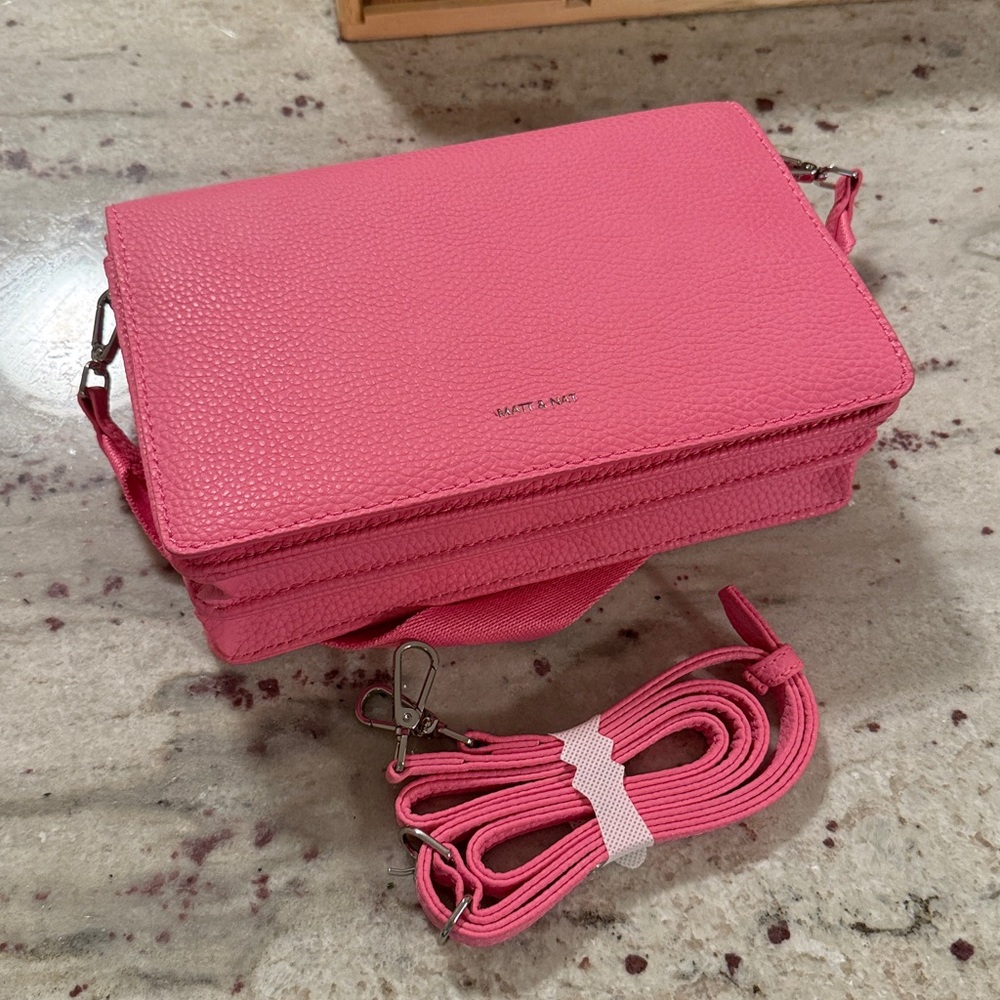 Matt & Nat Vegan Leather Franca Crossbody Bag in Rosebud